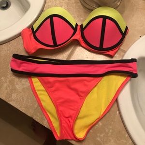 NWOT colorblock bikini
